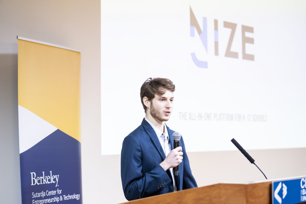 Logan Dickey presenting Nize (Photo by Adam Lau/Berkeley Engineering)