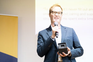 Gert Christen receiving the Fall 2023 "Best Instructor Award" (Photo by Adam Lau/Berkeley Engineering)