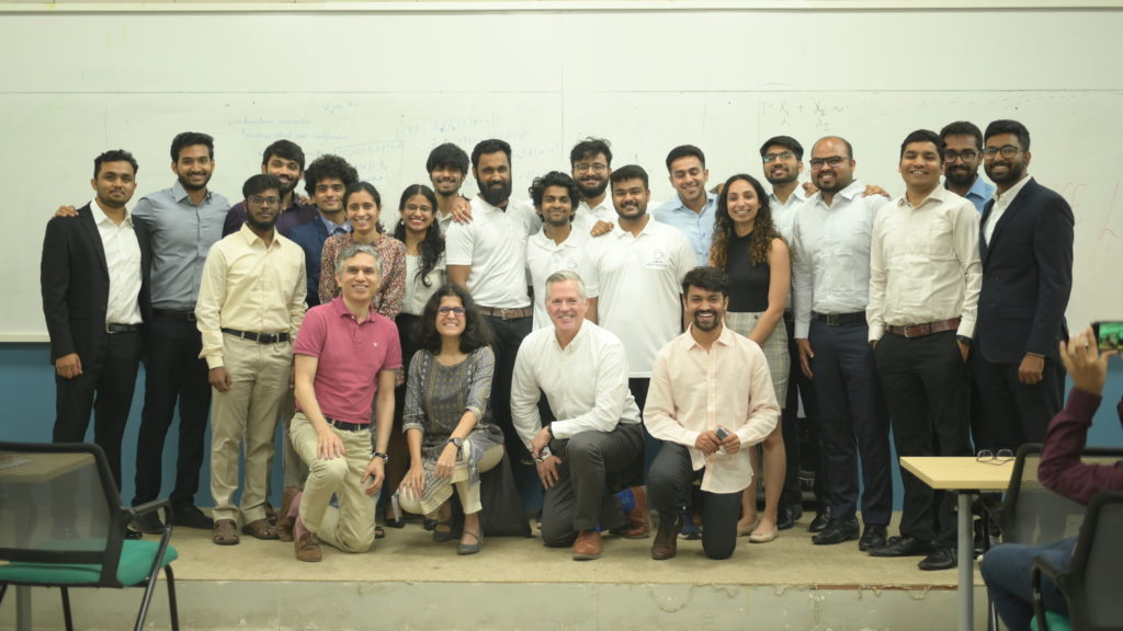 The top four teams: Sochai, CMDB, Kronic Care and Latent Space. Front row left to right: Niten Malhan, Jury Rimy Oberoi, David Law and Akbar Ali Suran